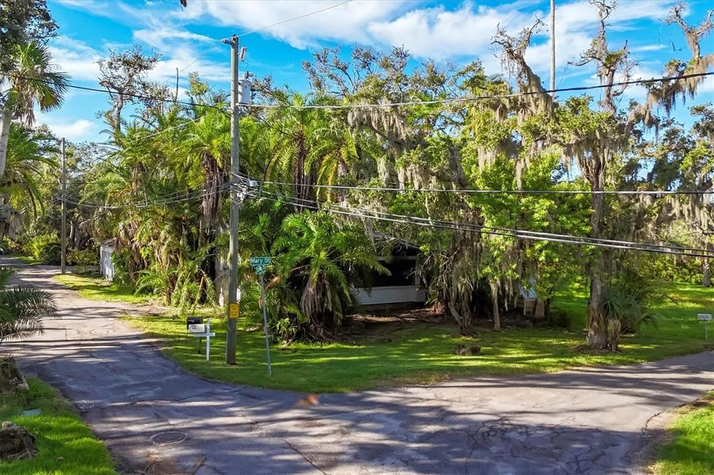 Active With Contract: $139,900 (0.12 acres)