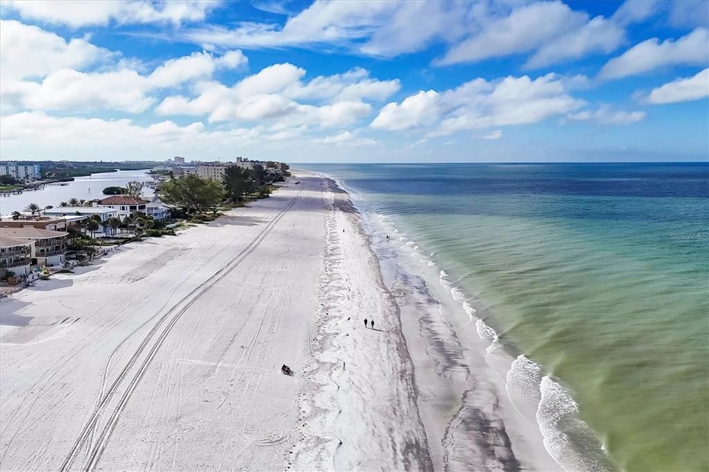 Active With Contract: $139,900 (0.12 acres)