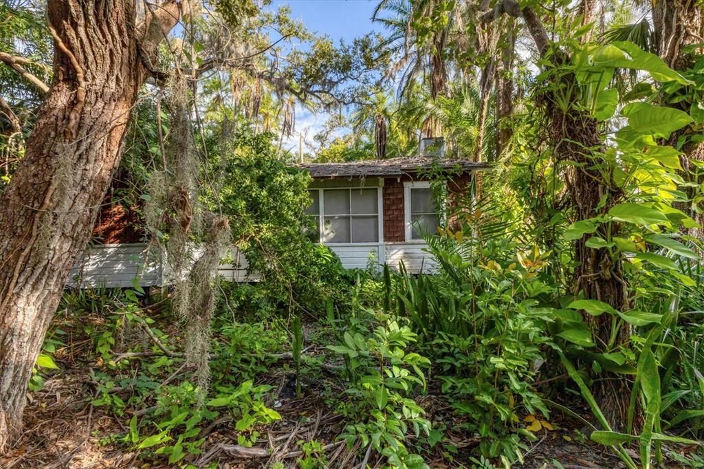 Active With Contract: $139,900 (0.12 acres)