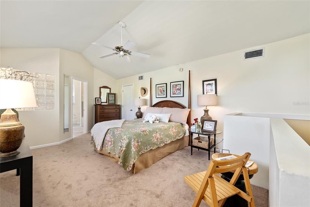 Active With Contract: $1,160,000 (4 beds, 3 baths, 2572 Square Feet)