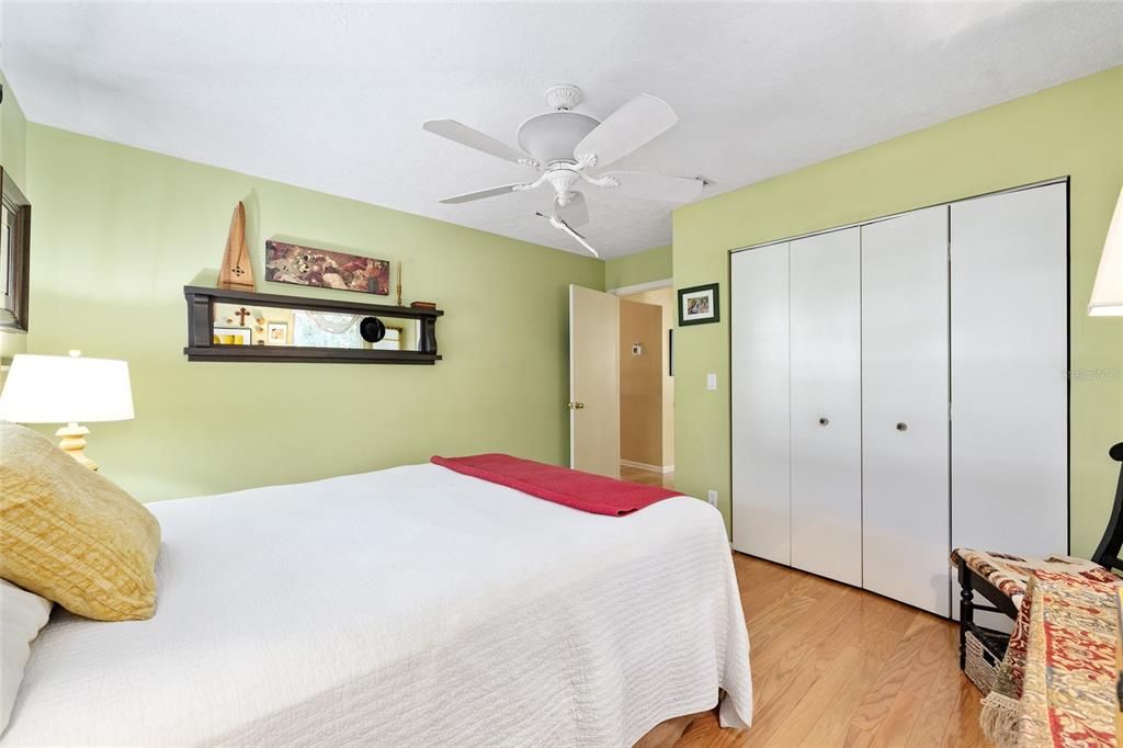 Active With Contract: $1,160,000 (4 beds, 3 baths, 2572 Square Feet)