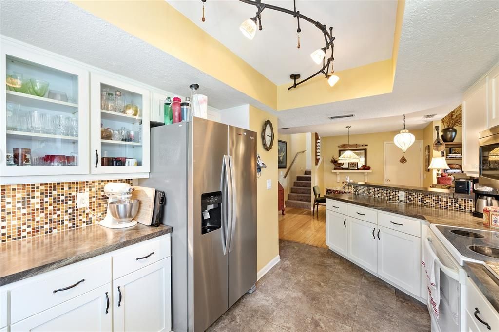 Active With Contract: $1,160,000 (4 beds, 3 baths, 2572 Square Feet)