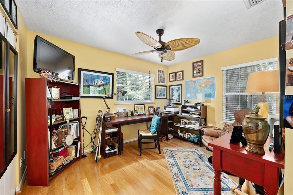 Active With Contract: $1,160,000 (4 beds, 3 baths, 2572 Square Feet)