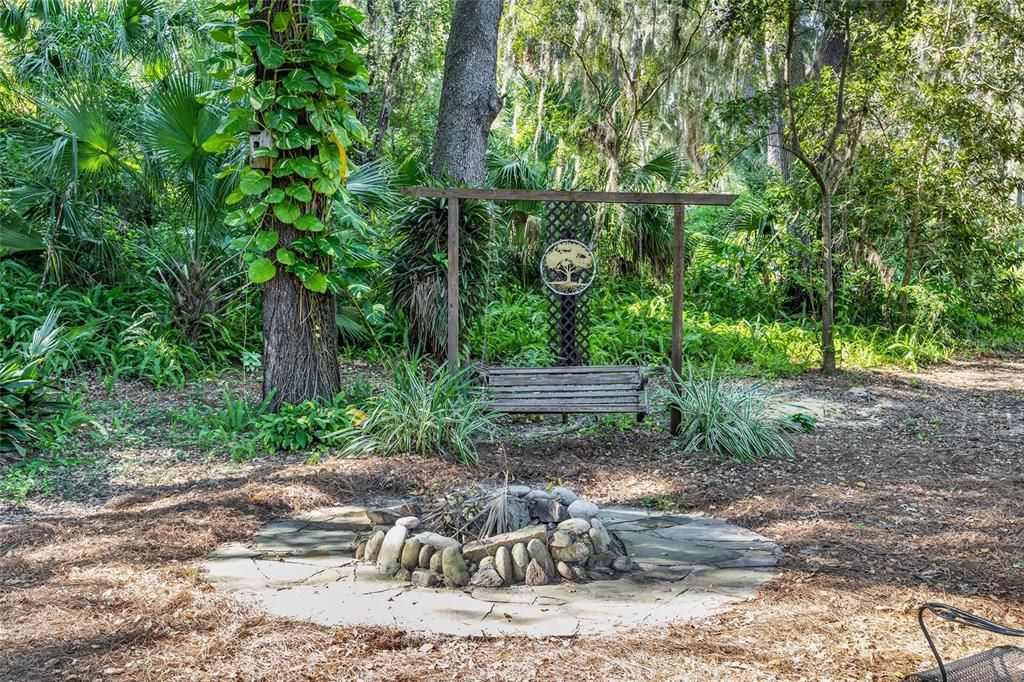 Active With Contract: $1,160,000 (4 beds, 3 baths, 2572 Square Feet)