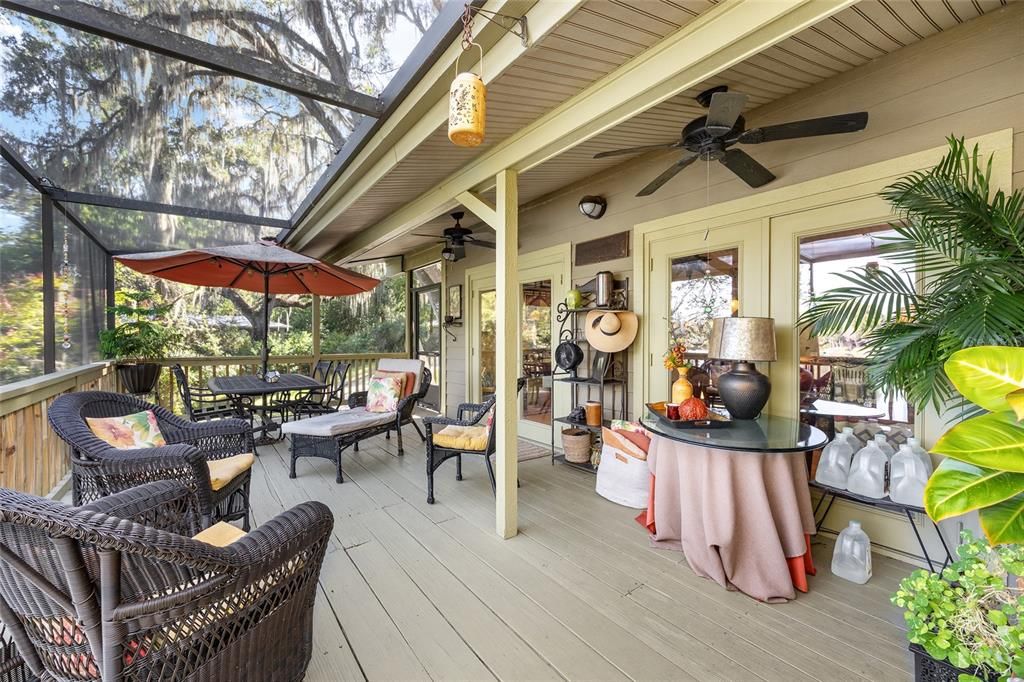 Active With Contract: $1,160,000 (4 beds, 3 baths, 2572 Square Feet)