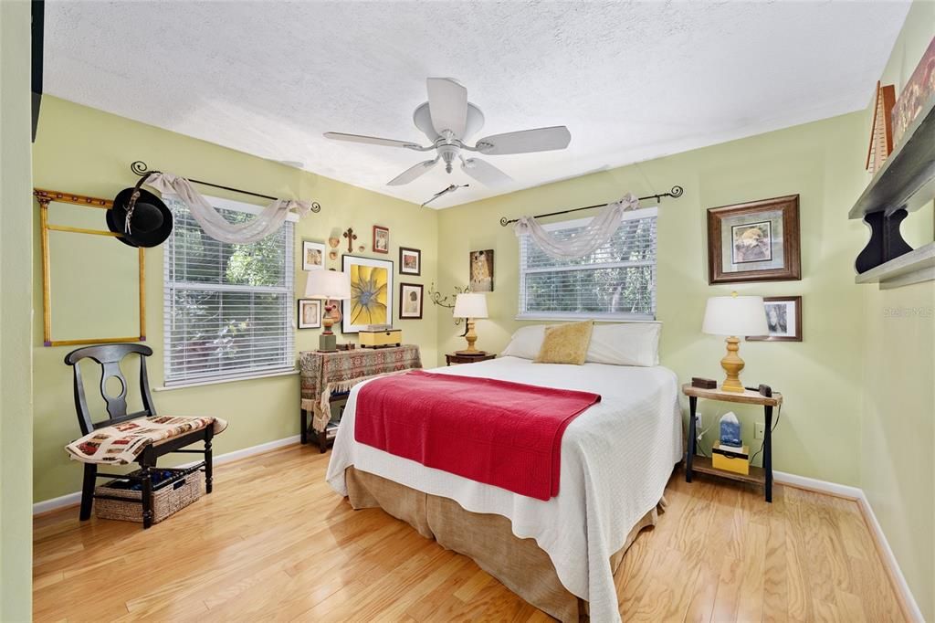 Active With Contract: $1,160,000 (4 beds, 3 baths, 2572 Square Feet)