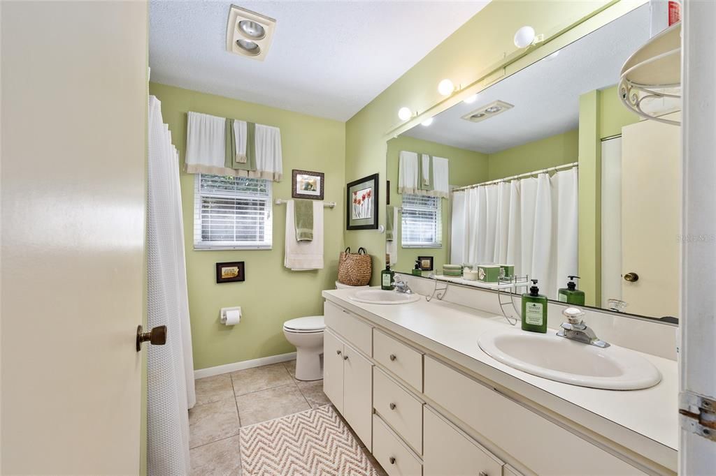 Active With Contract: $1,160,000 (4 beds, 3 baths, 2572 Square Feet)