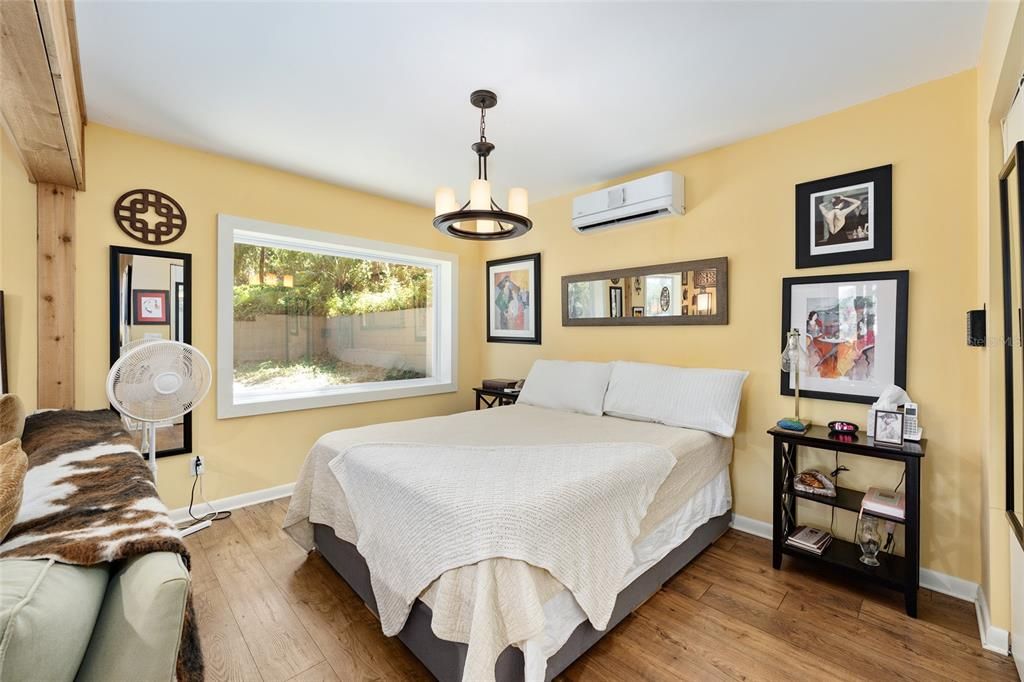 Active With Contract: $1,160,000 (4 beds, 3 baths, 2572 Square Feet)