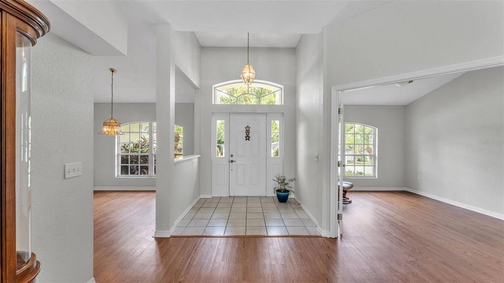 For Sale: $455,000 (4 beds, 2 baths, 2211 Square Feet)