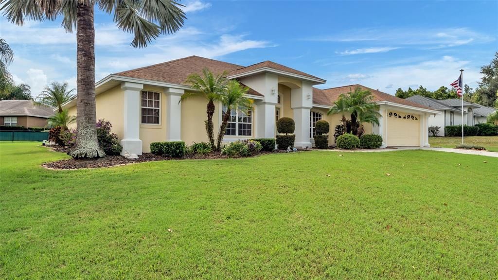 For Sale: $455,000 (4 beds, 2 baths, 2211 Square Feet)