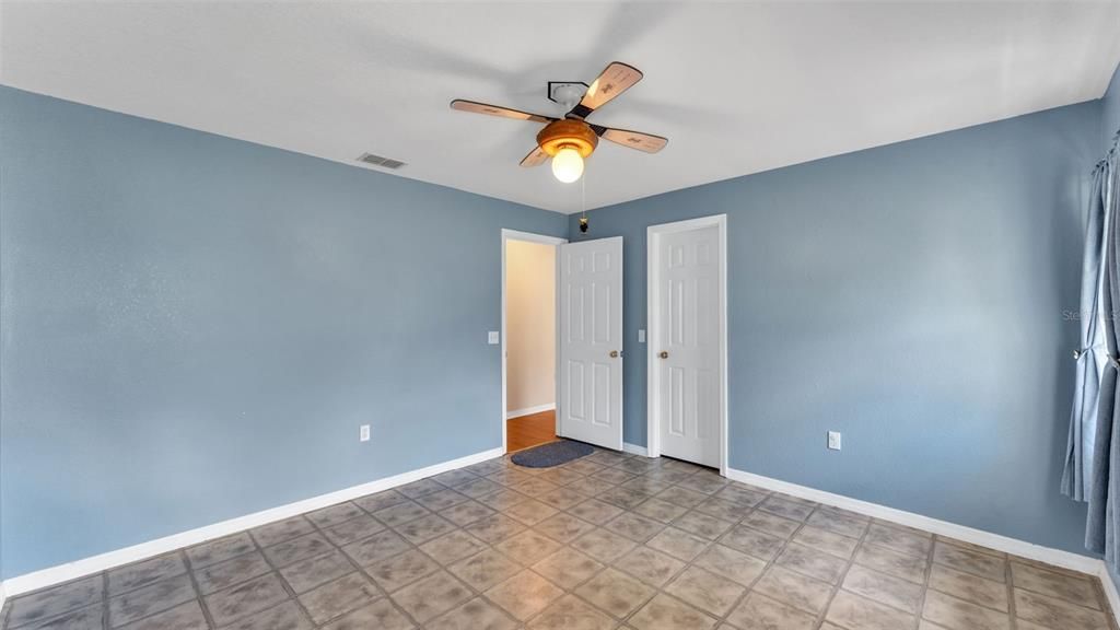 For Sale: $455,000 (4 beds, 2 baths, 2211 Square Feet)