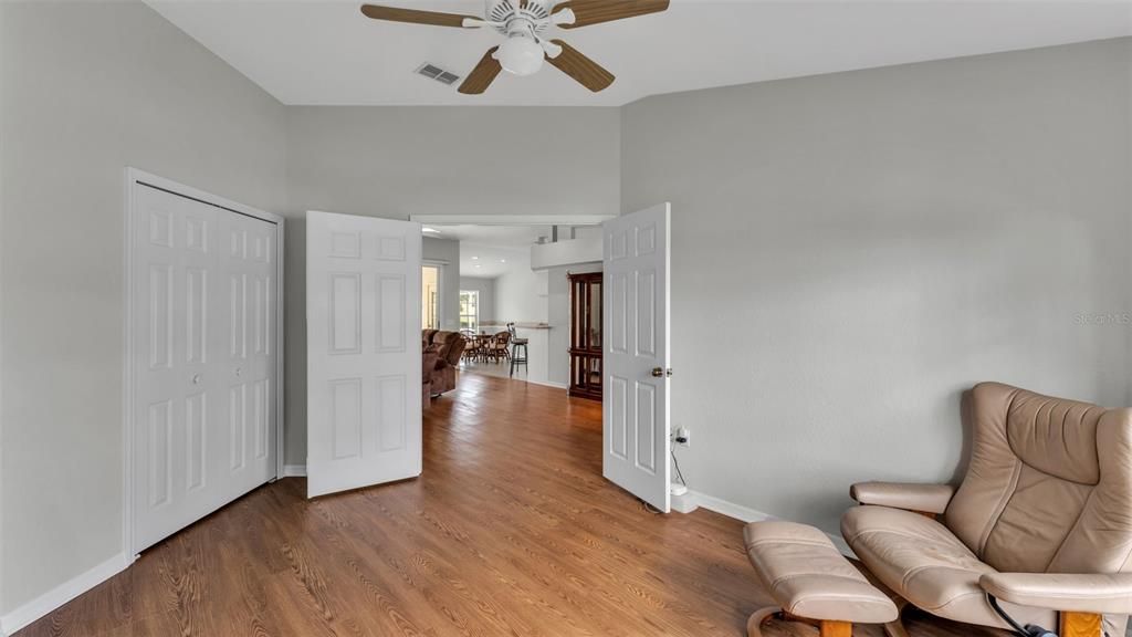 For Sale: $455,000 (4 beds, 2 baths, 2211 Square Feet)