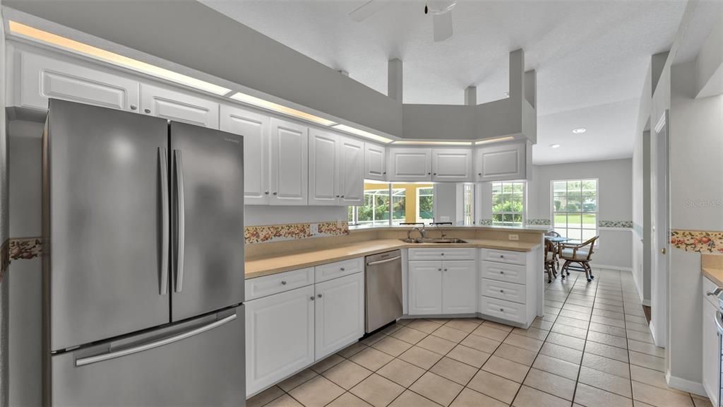 For Sale: $455,000 (4 beds, 2 baths, 2211 Square Feet)