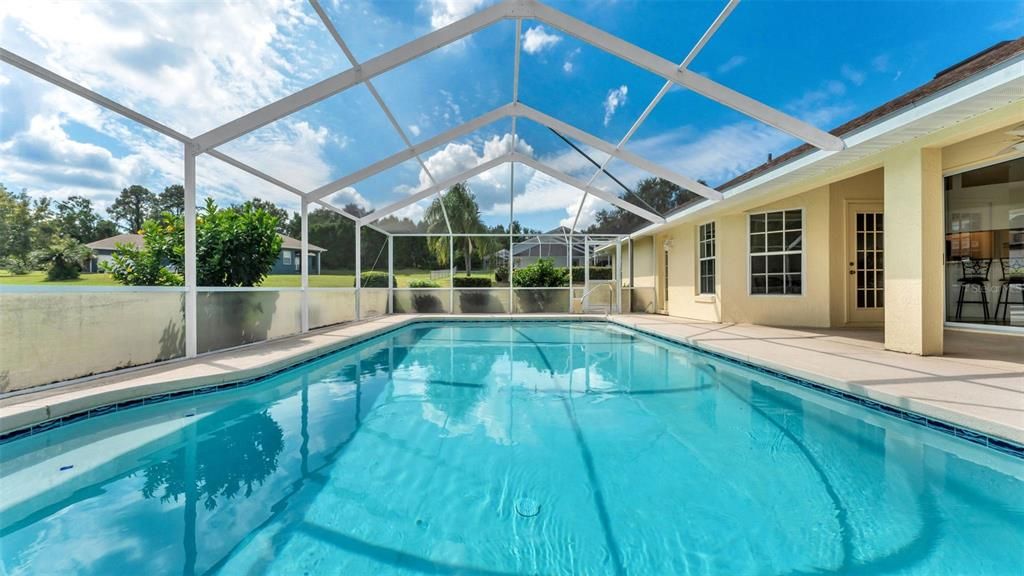 For Sale: $455,000 (4 beds, 2 baths, 2211 Square Feet)