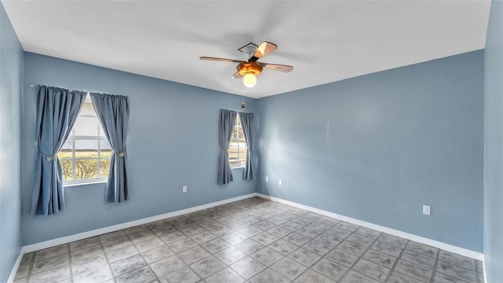 For Sale: $455,000 (4 beds, 2 baths, 2211 Square Feet)