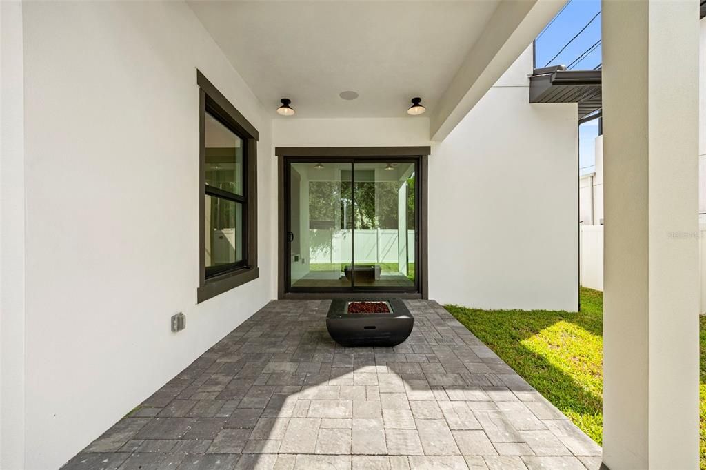 For Rent: $22,000 (5 beds, 5 baths, 5096 Square Feet)