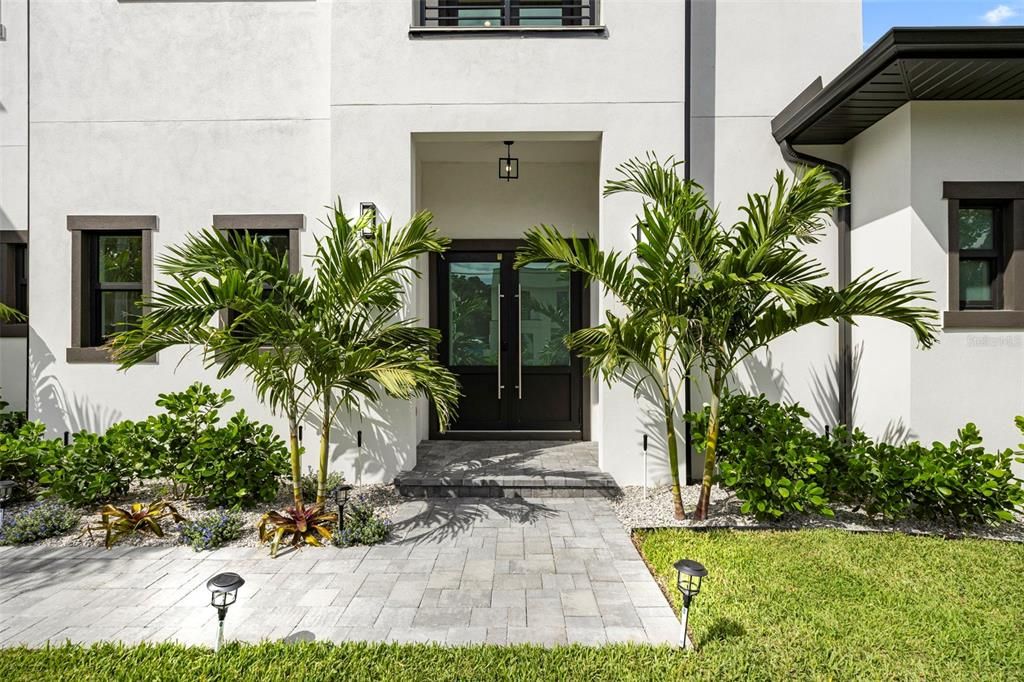 For Rent: $22,000 (5 beds, 5 baths, 5096 Square Feet)