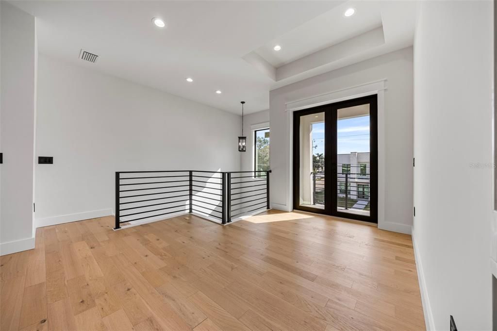 For Rent: $22,000 (5 beds, 5 baths, 5096 Square Feet)