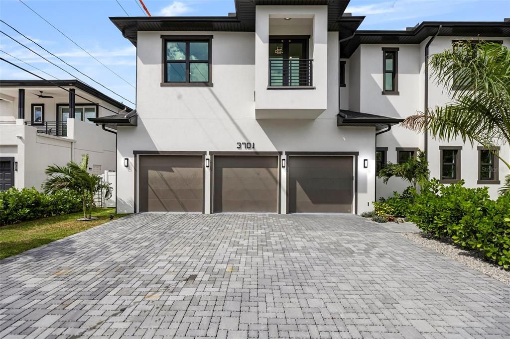 For Rent: $22,000 (5 beds, 5 baths, 5096 Square Feet)