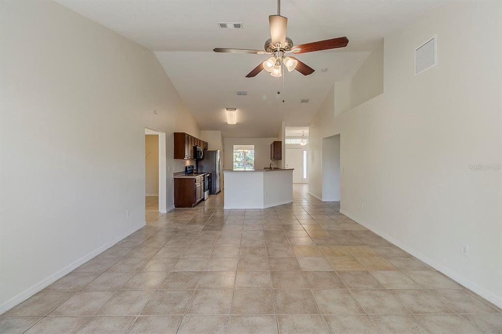 Active With Contract: $384,900 (3 beds, 3 baths, 2434 Square Feet)