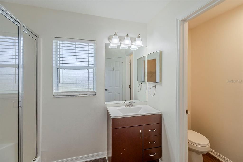 Active With Contract: $384,900 (3 beds, 3 baths, 2434 Square Feet)