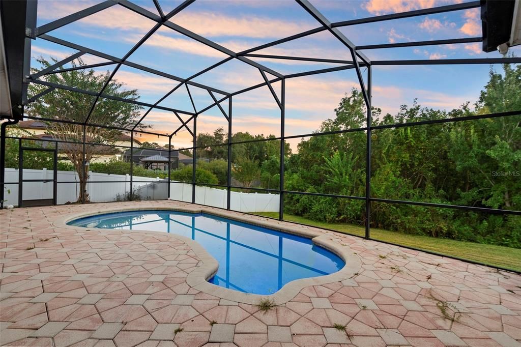 For Sale: $585,000 (3 beds, 3 baths, 2368 Square Feet)