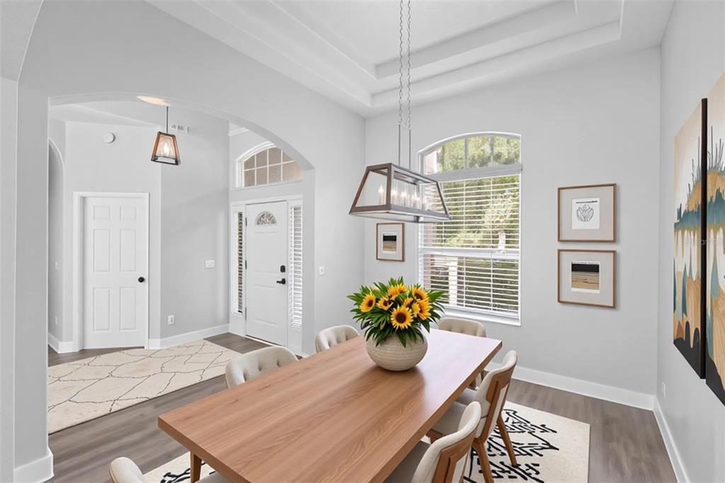 For Sale: $585,000 (3 beds, 3 baths, 2368 Square Feet)