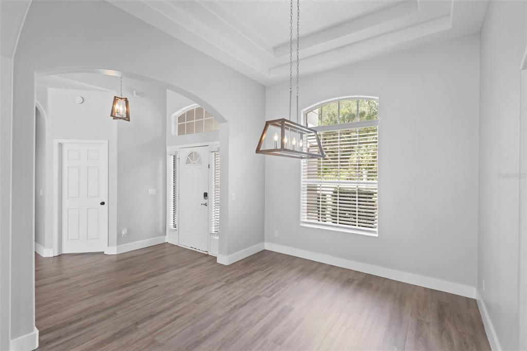 For Sale: $585,000 (3 beds, 3 baths, 2368 Square Feet)