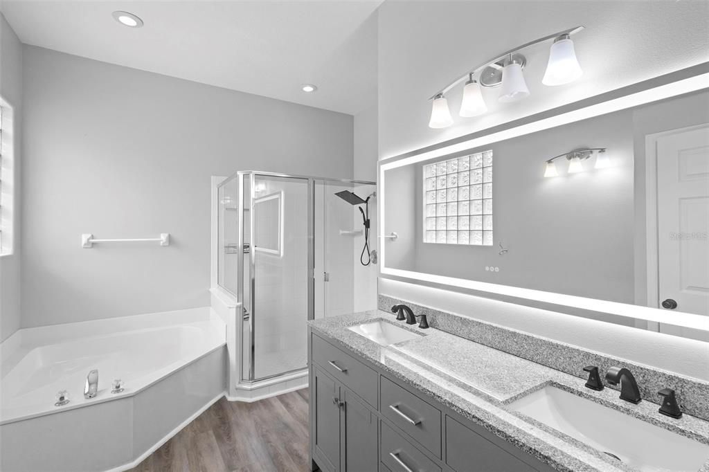 For Sale: $585,000 (3 beds, 3 baths, 2368 Square Feet)