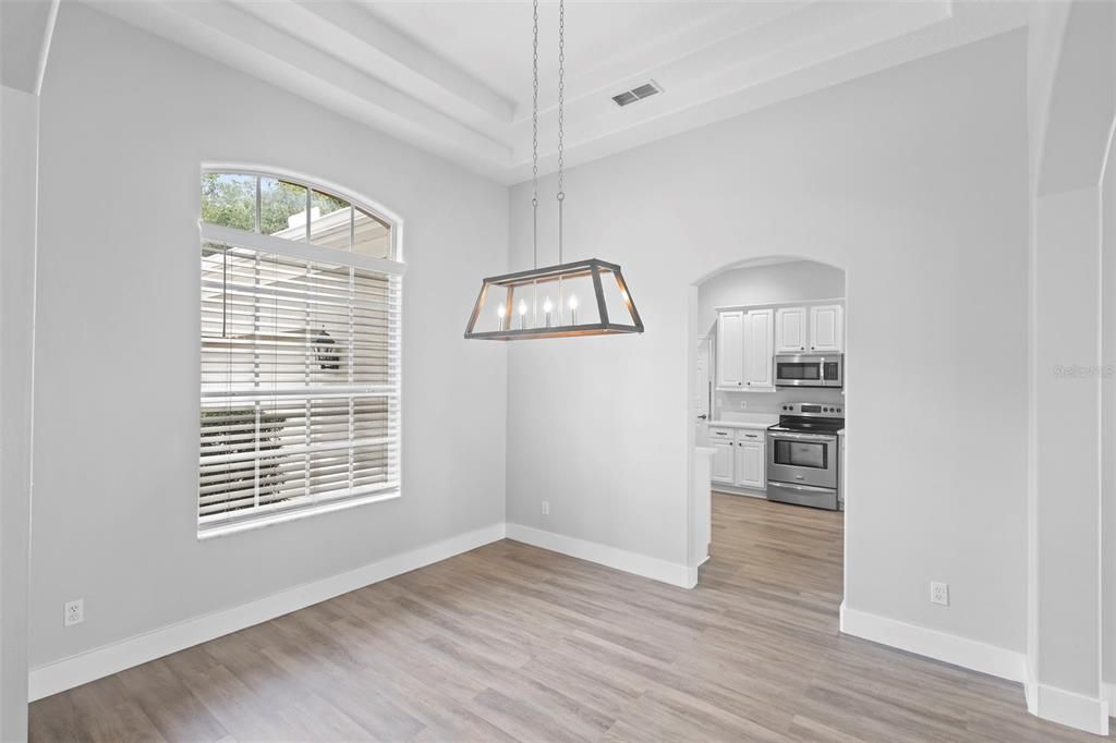 For Sale: $585,000 (3 beds, 3 baths, 2368 Square Feet)