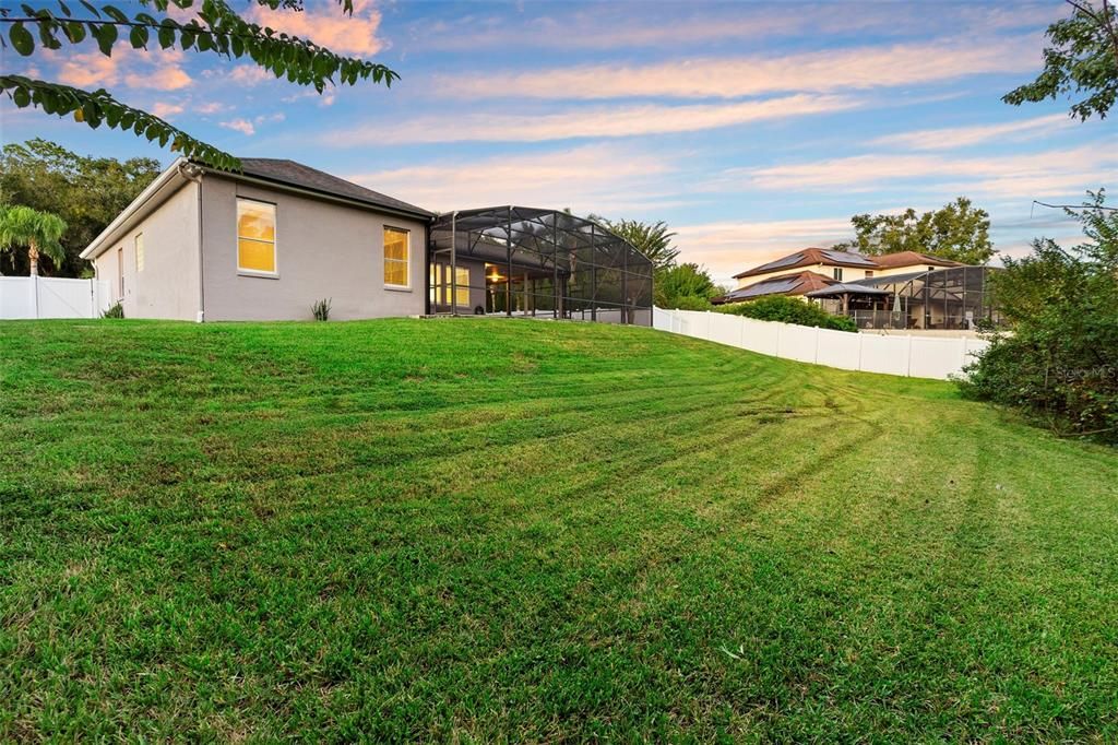 For Sale: $585,000 (3 beds, 3 baths, 2368 Square Feet)