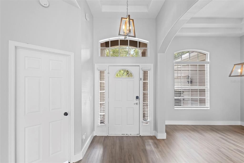 For Sale: $585,000 (3 beds, 3 baths, 2368 Square Feet)