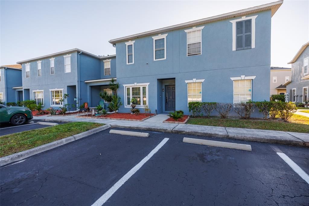 For Sale: $215,000 (2 beds, 2 baths, 1360 Square Feet)