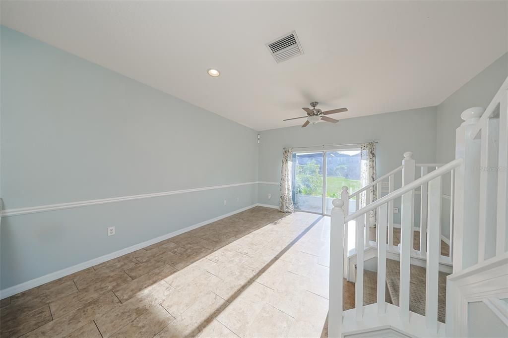 For Sale: $215,000 (2 beds, 2 baths, 1360 Square Feet)