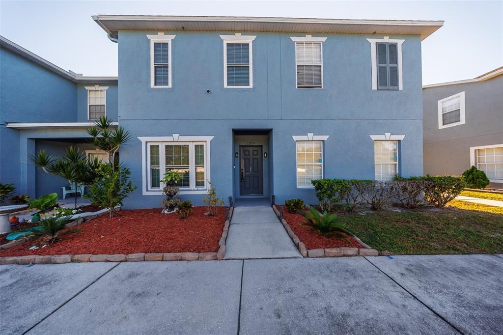 For Sale: $215,000 (2 beds, 2 baths, 1360 Square Feet)