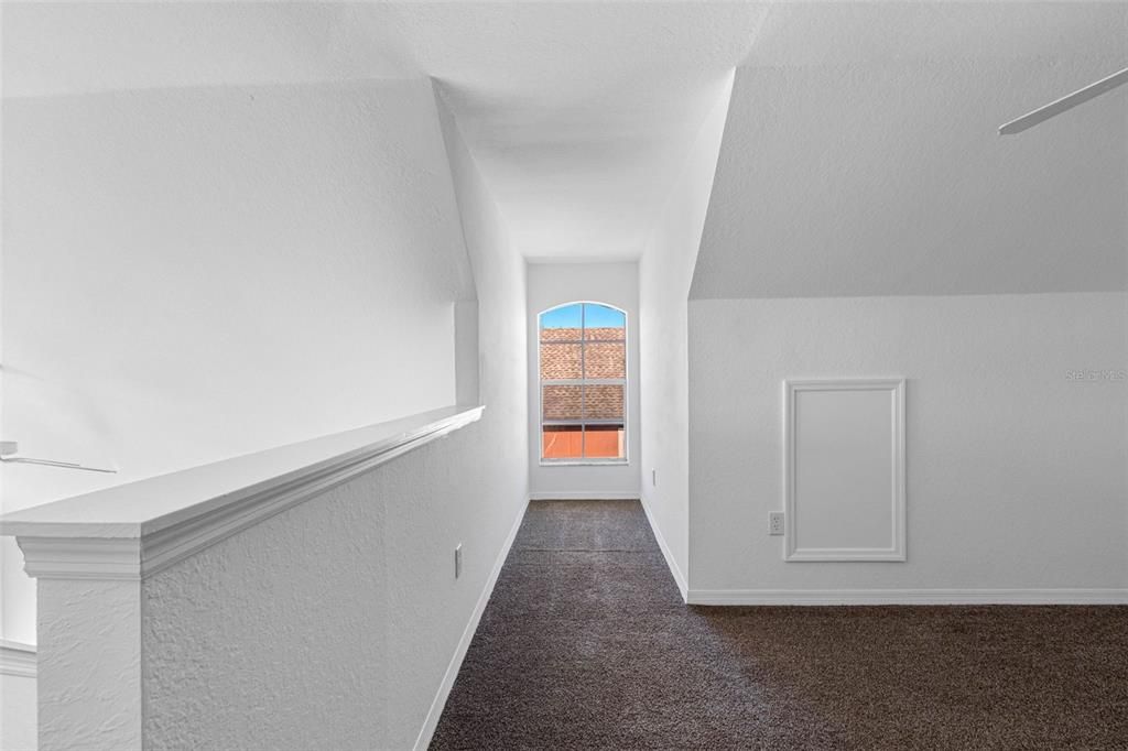 Под контрактом: $219,900 (2 спален, 2 ванн, 1373 Квадратных фут)