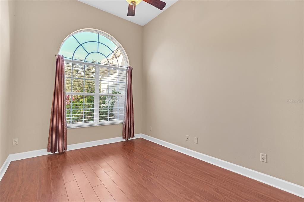 На продажу: $774,900 (4 спален, 3 ванн, 3242 Квадратных фут)