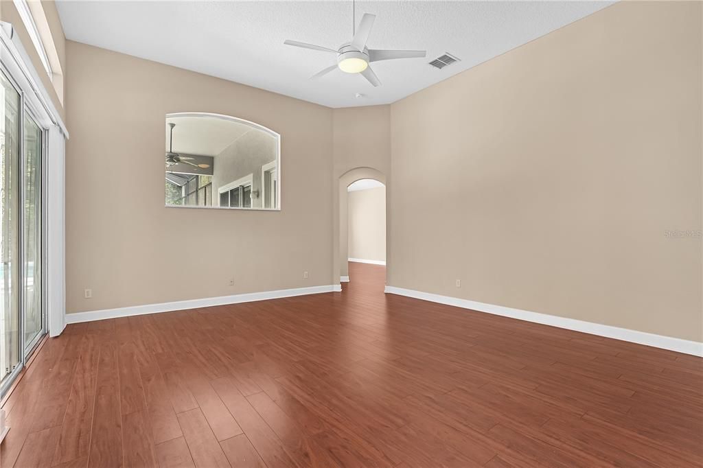 На продажу: $774,900 (4 спален, 3 ванн, 3242 Квадратных фут)