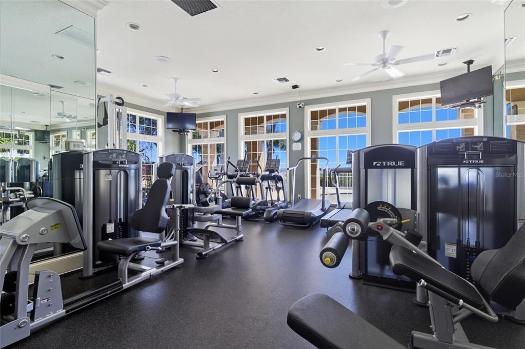 Active With Contract: $299,900 (1 beds, 1 baths, 964 Square Feet)