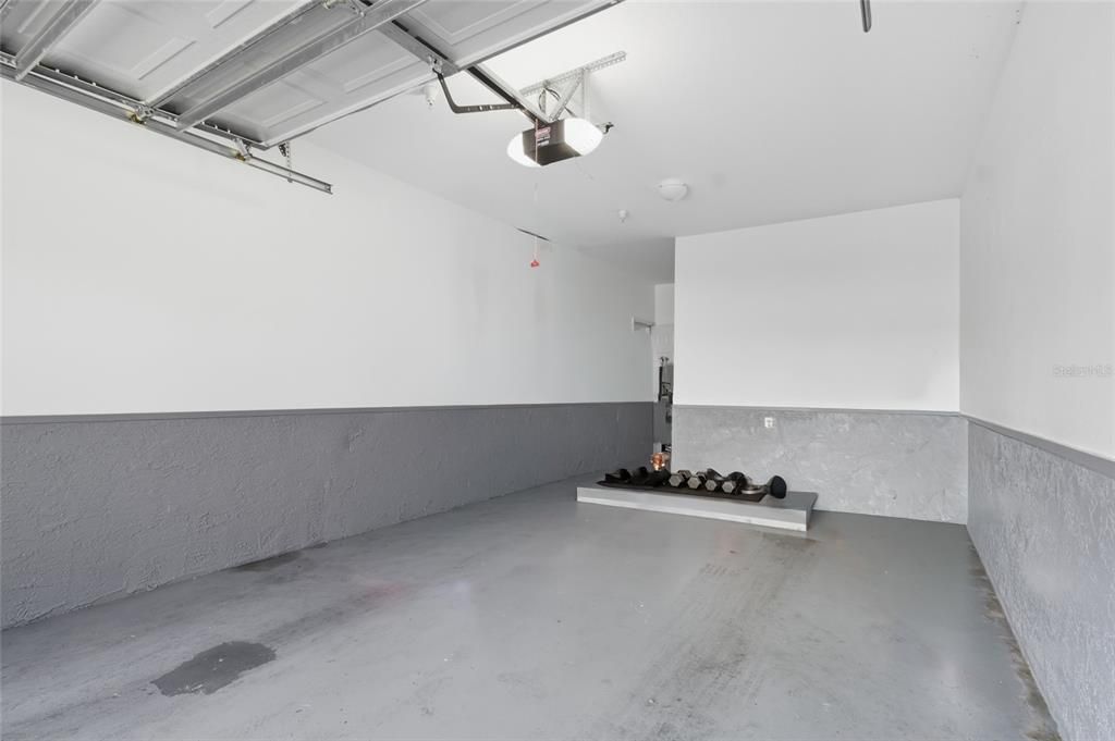 Active With Contract: $299,900 (1 beds, 1 baths, 964 Square Feet)