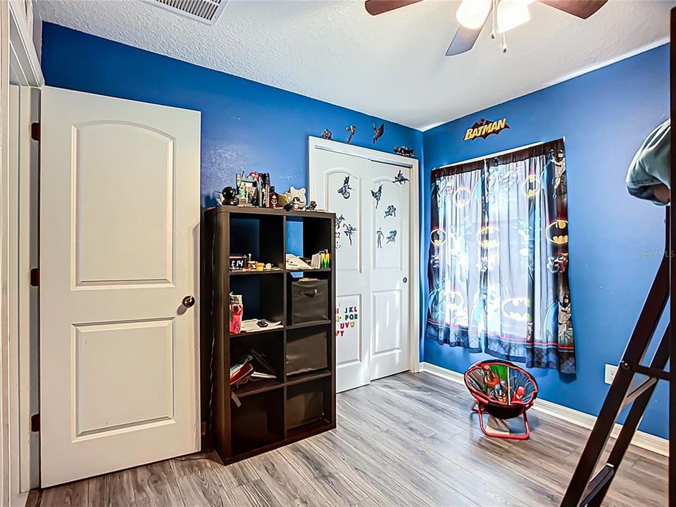 En Venta: $315,000 (4 camas, 2 baños, 1635 Pies cuadrados)