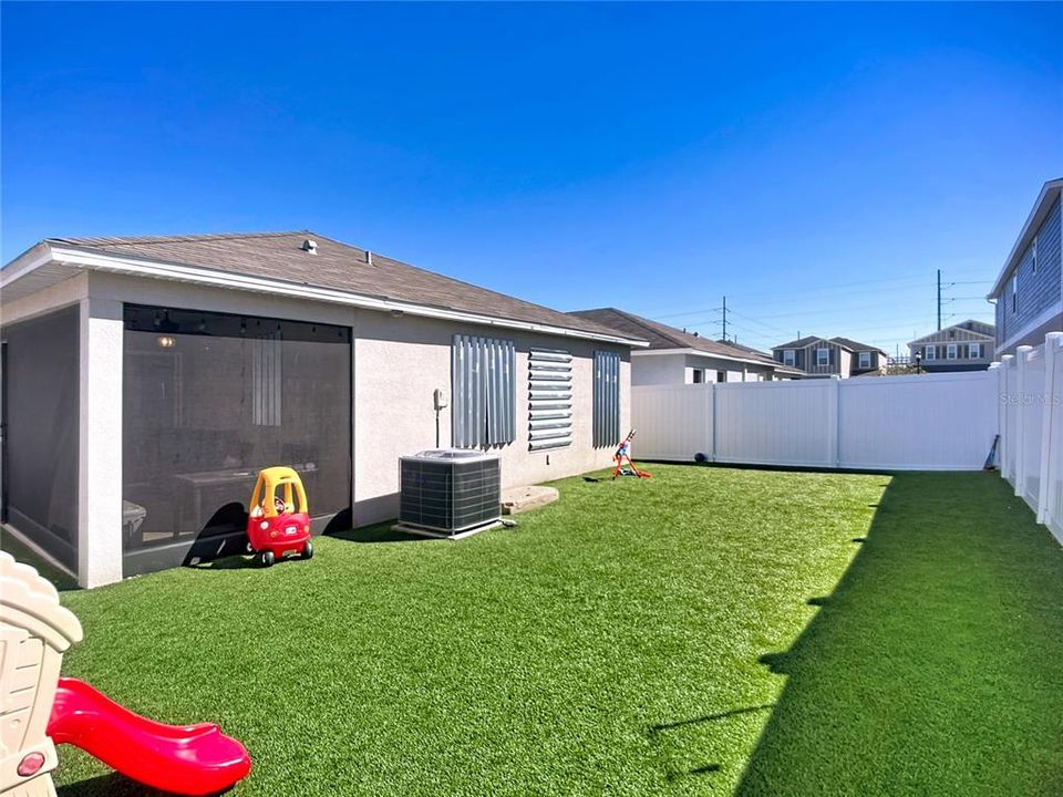 En Venta: $315,000 (4 camas, 2 baños, 1635 Pies cuadrados)