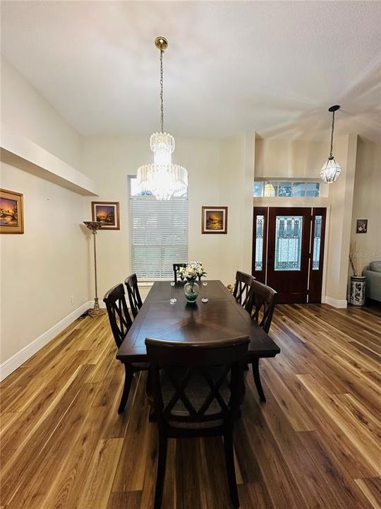 For Sale: $989,000 (4 beds, 3 baths, 2333 Square Feet)