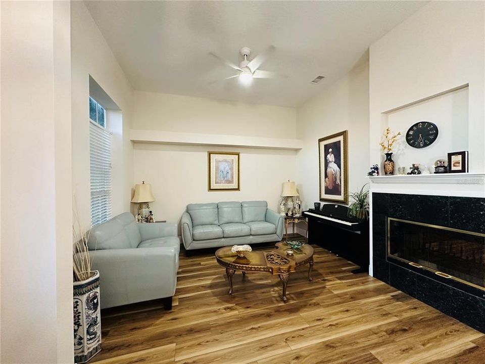 For Sale: $989,000 (4 beds, 3 baths, 2333 Square Feet)