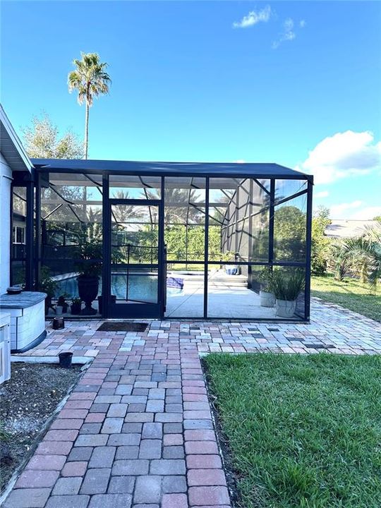 For Sale: $989,000 (4 beds, 3 baths, 2333 Square Feet)