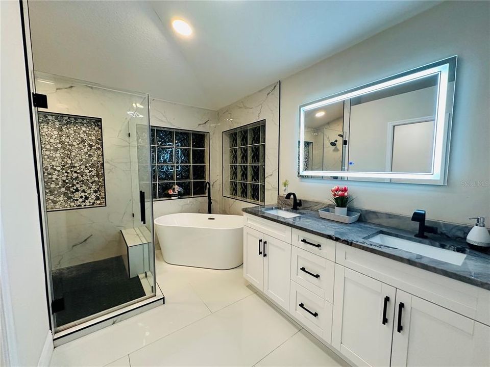 For Sale: $989,000 (4 beds, 3 baths, 2333 Square Feet)