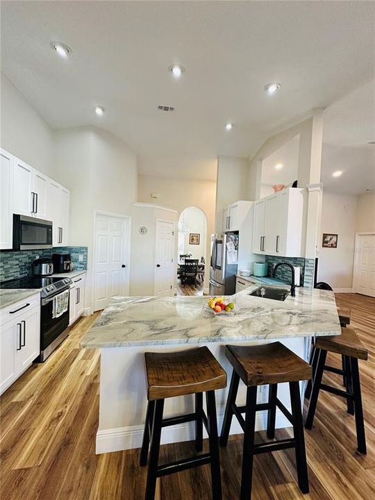 For Sale: $989,000 (4 beds, 3 baths, 2333 Square Feet)