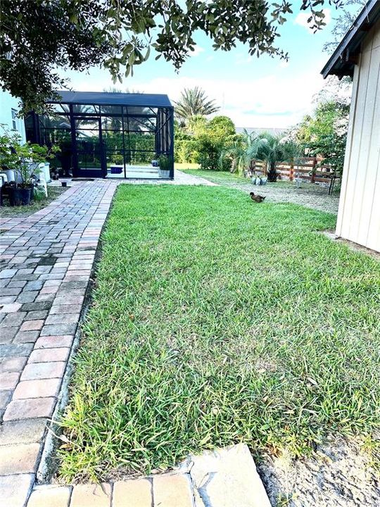 For Sale: $989,000 (4 beds, 3 baths, 2333 Square Feet)