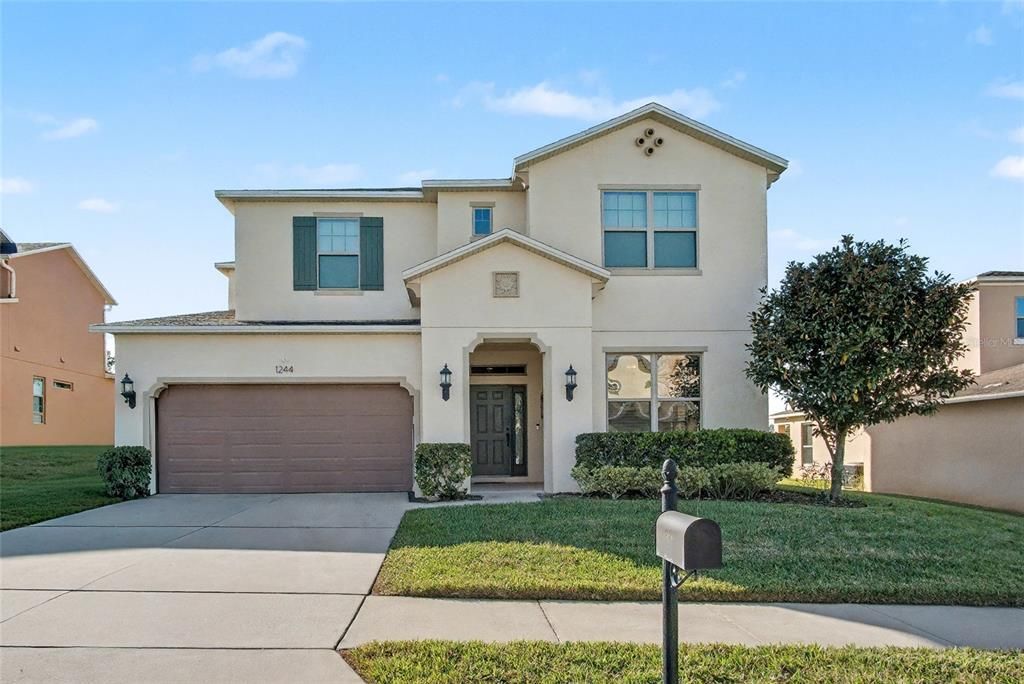 For Sale: $634,995 (5 beds, 3 baths, 3205 Square Feet)