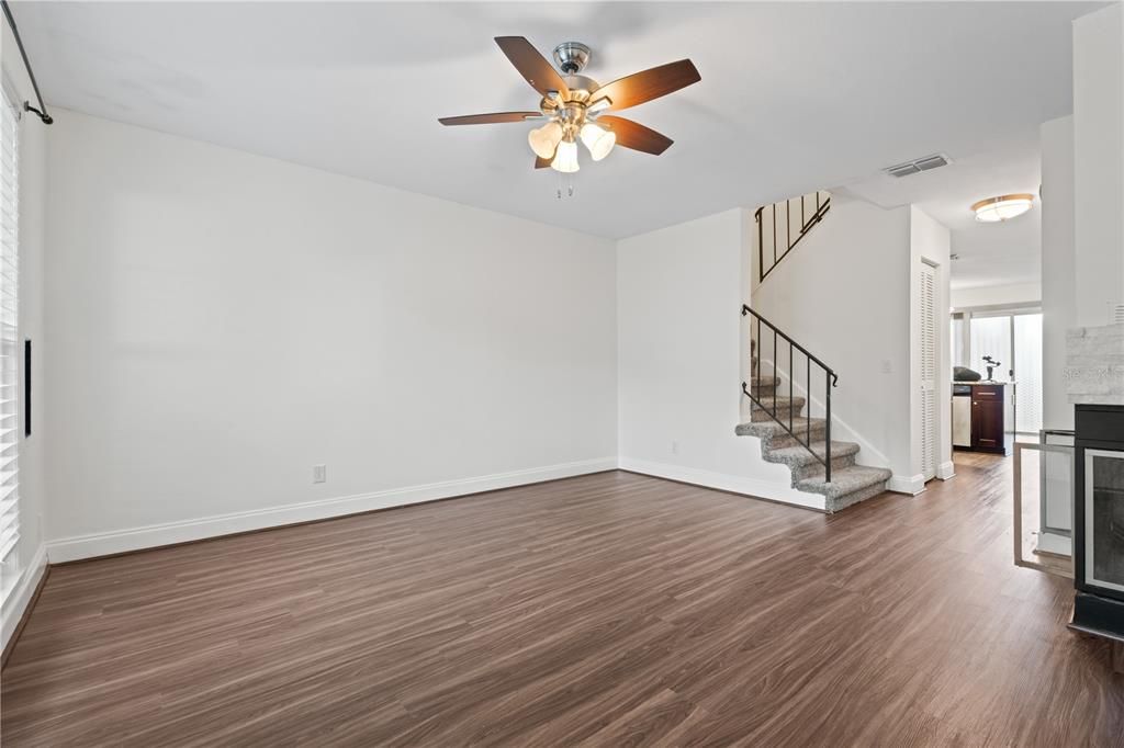 En Venta: $200,000 (2 camas, 2 baños, 1036 Pies cuadrados)